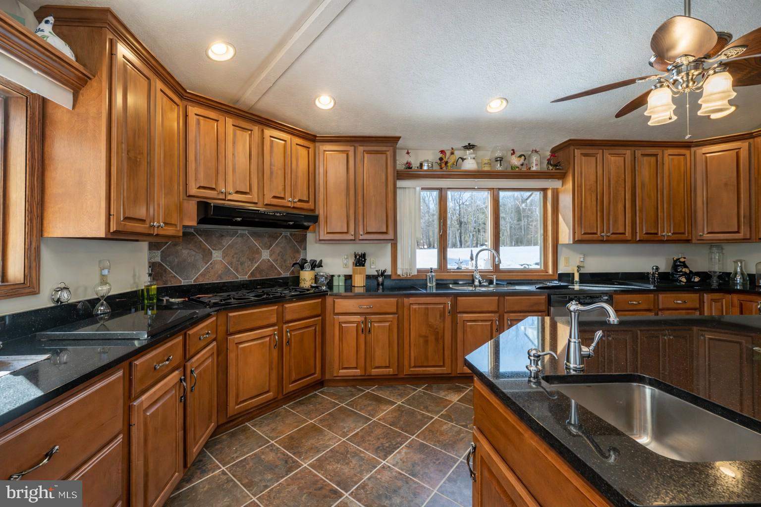 DEEP CREEK LAKE - Residential