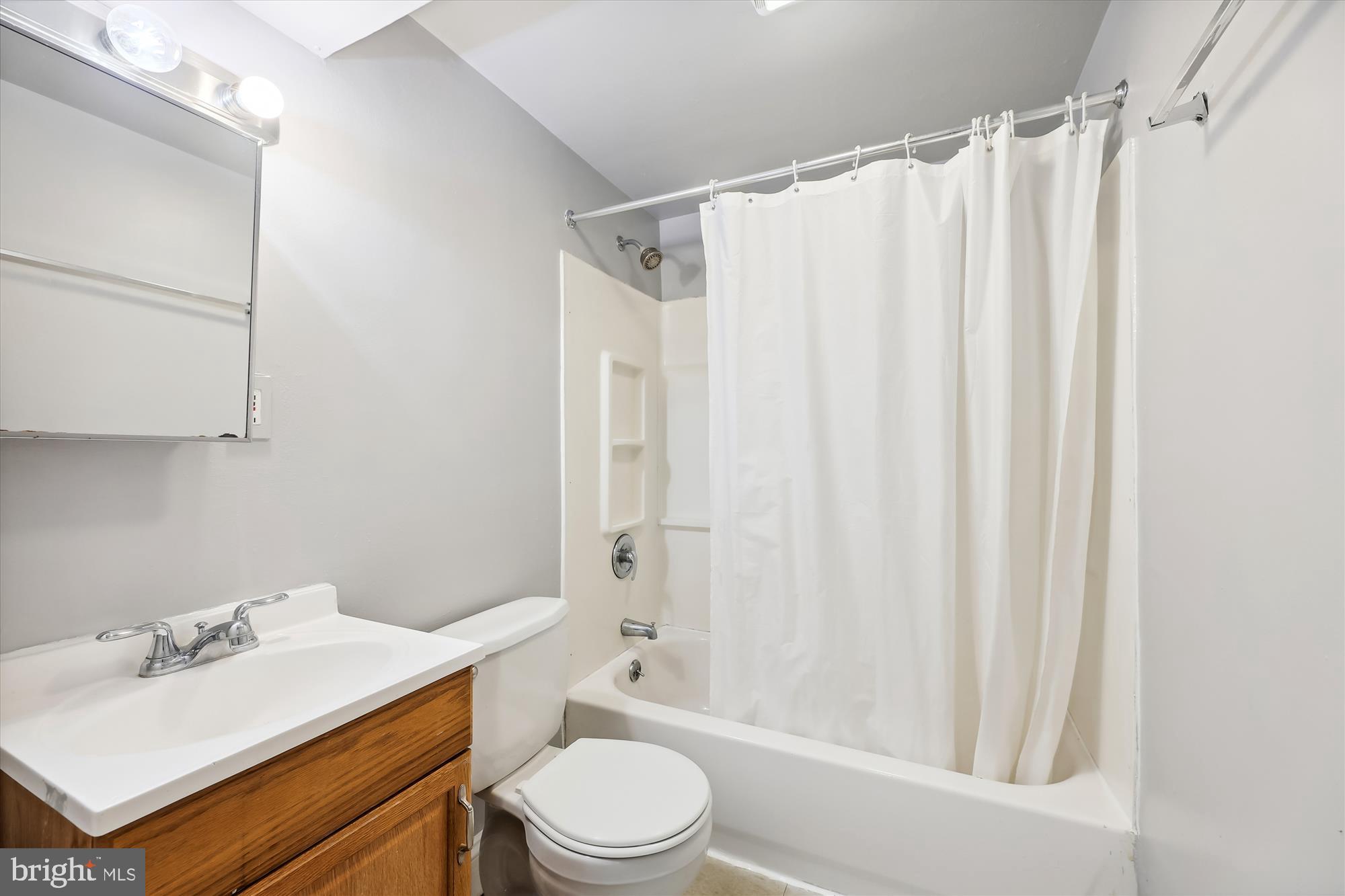 COLLEGE PARK - Residential
