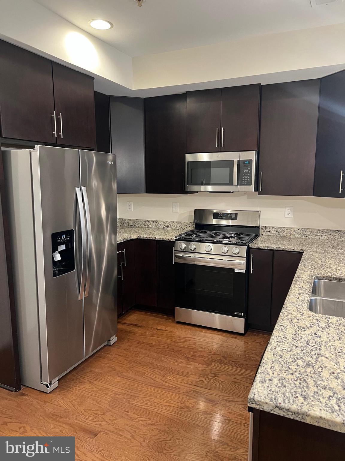 GREENBELT STATION - Residential