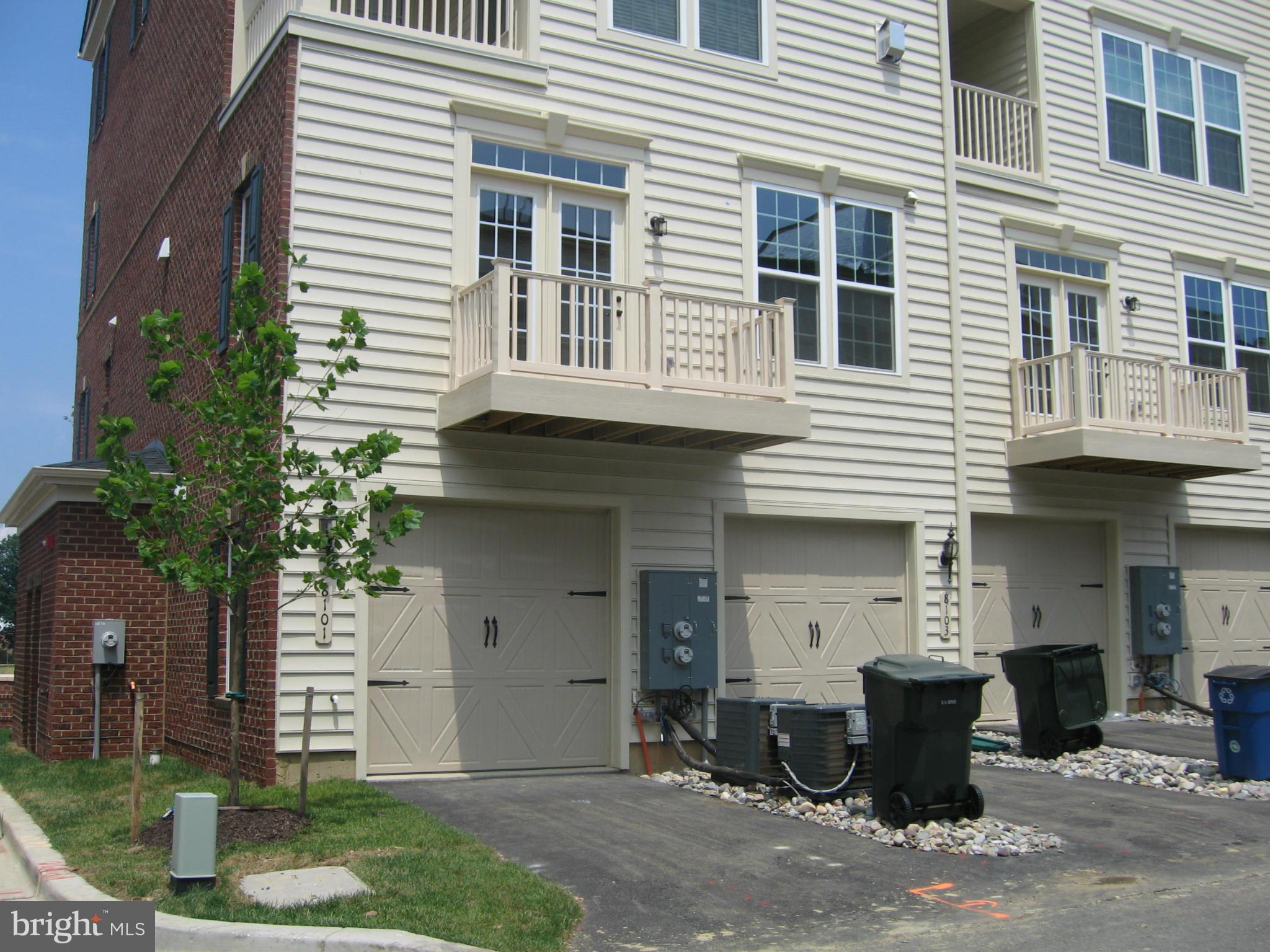GREENBELT STATION - Residential