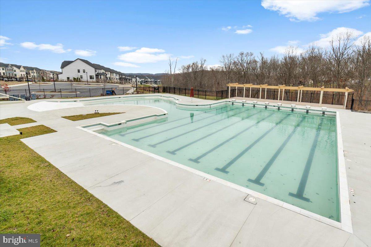 LAKE LINGANORE OAKDALE - Residential