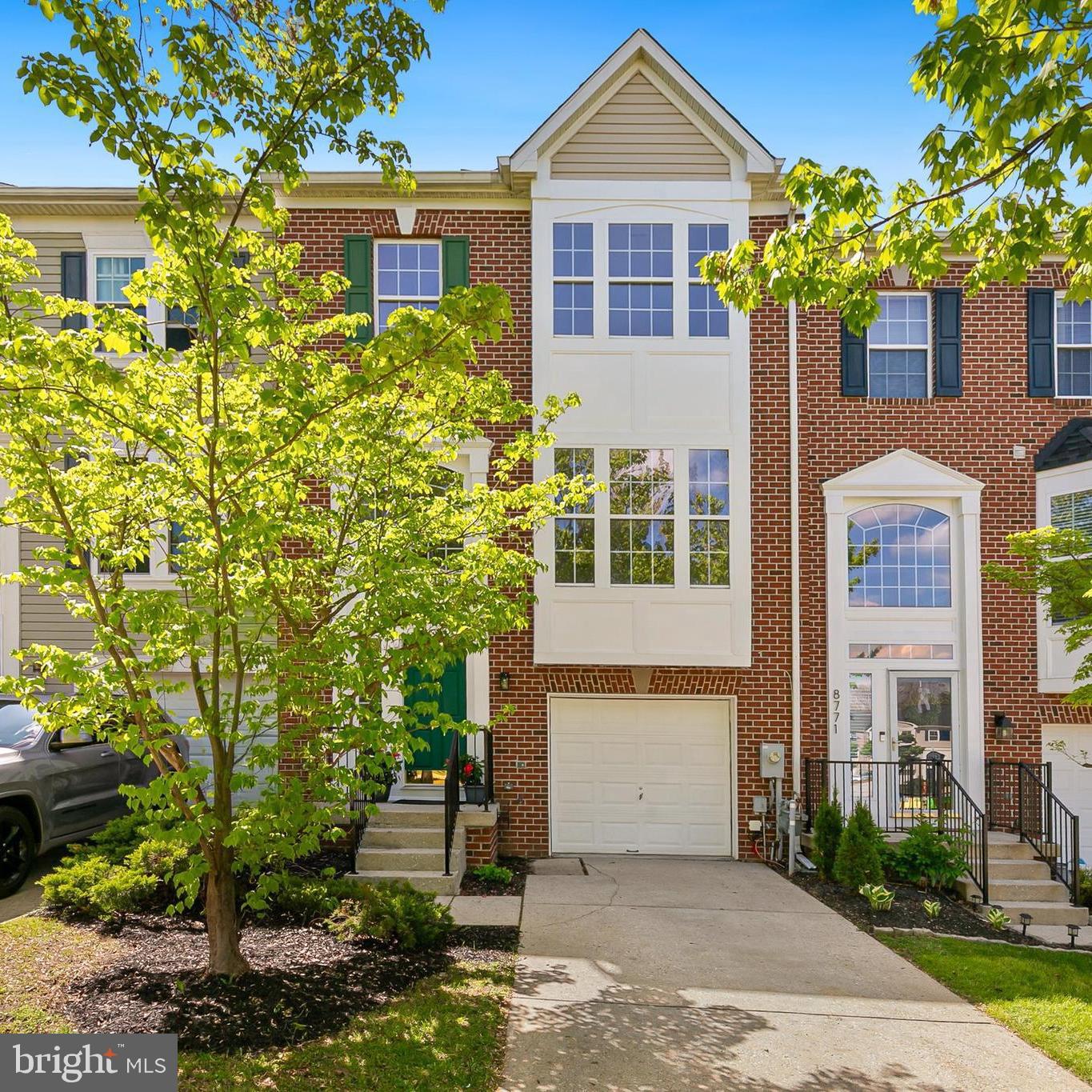 HOLLIFIELD STATION - Residential