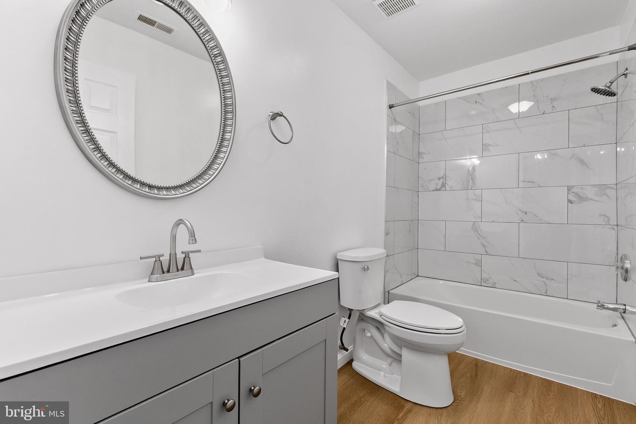 HOLLIFIELD STATION - Residential