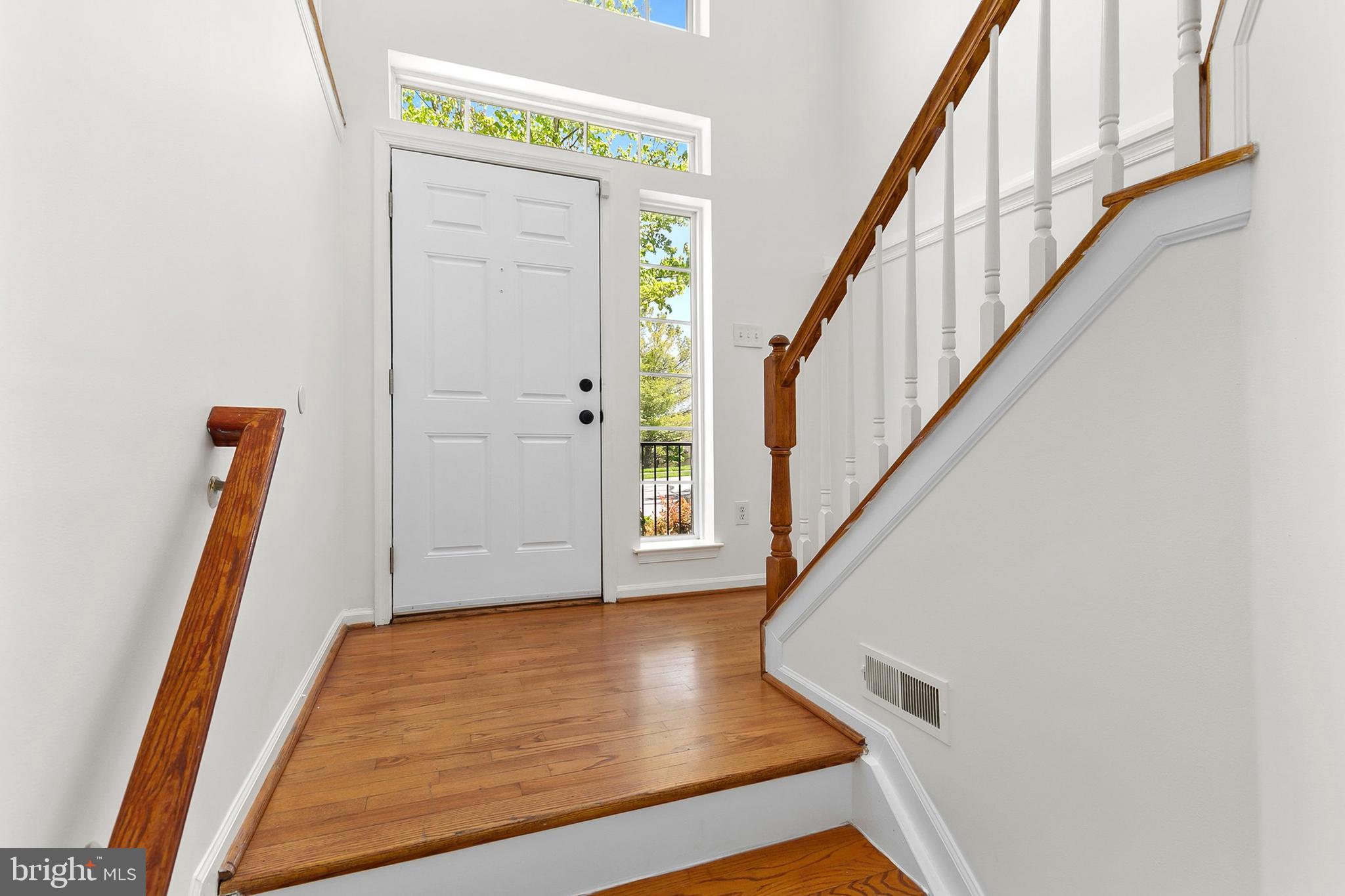 HOLLIFIELD STATION - Residential