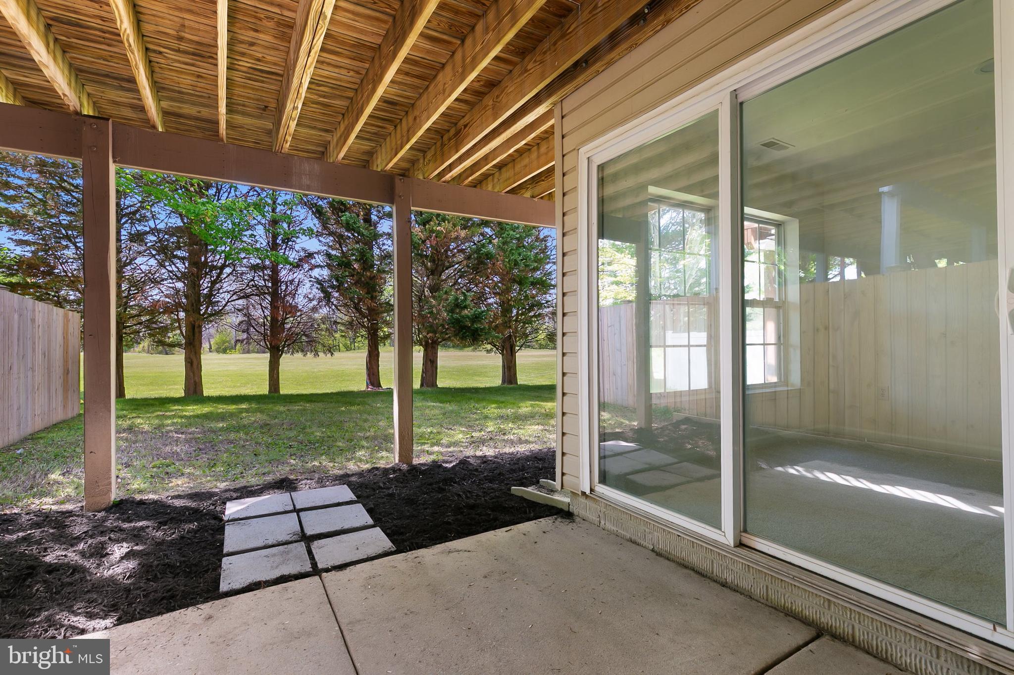 HOLLIFIELD STATION - Residential