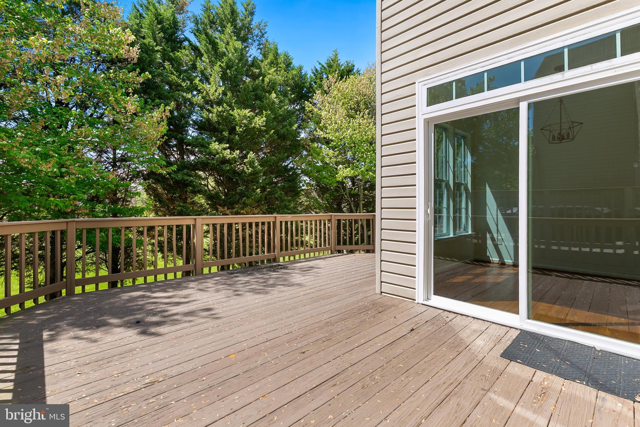 HOLLIFIELD STATION - Residential