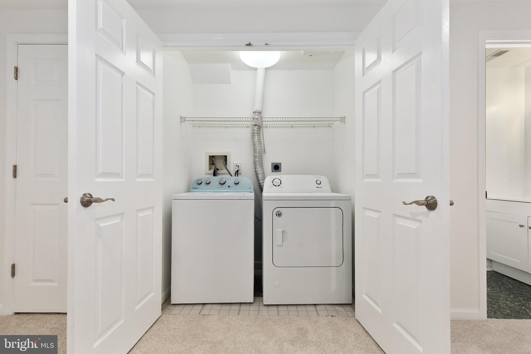 HOLLIFIELD STATION - Residential