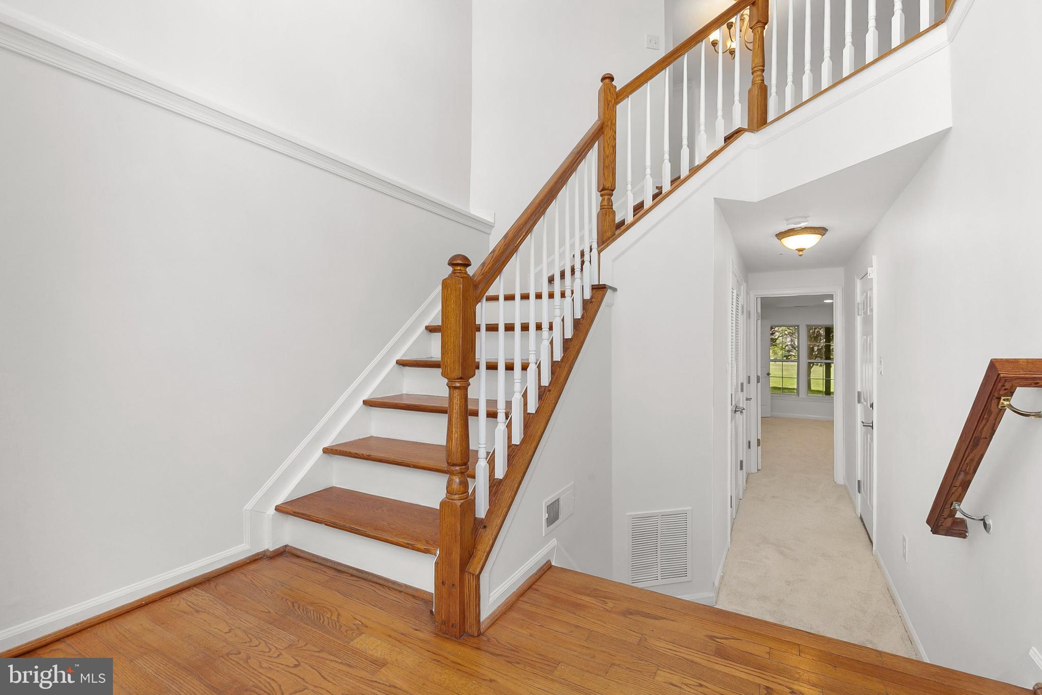 HOLLIFIELD STATION - Residential