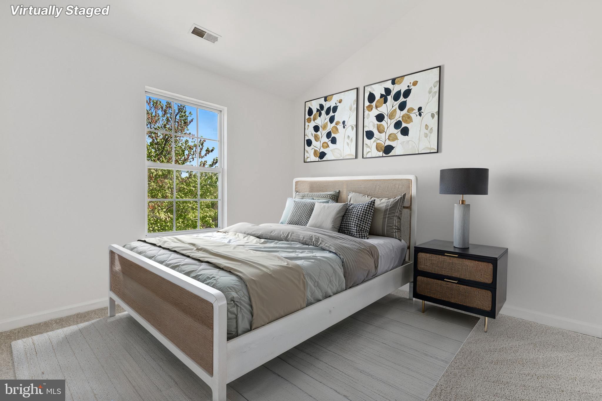 HOLLIFIELD STATION - Residential