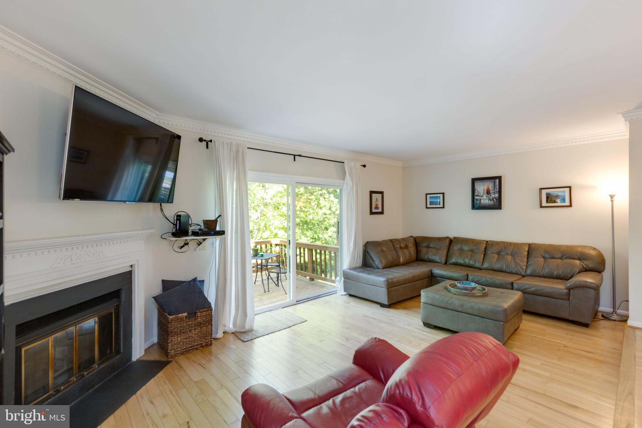 TYSONS TOWNES - Residential Lease