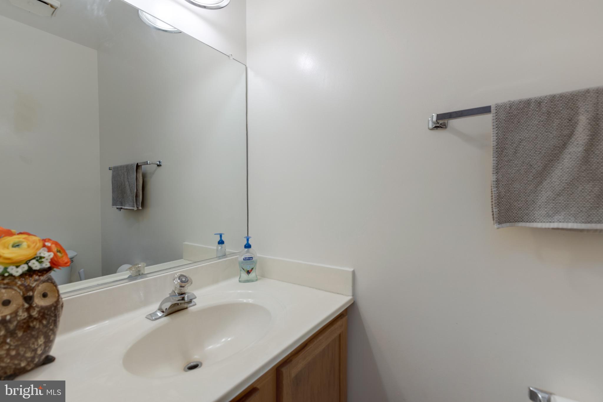 TYSONS TOWNES - Residential Lease