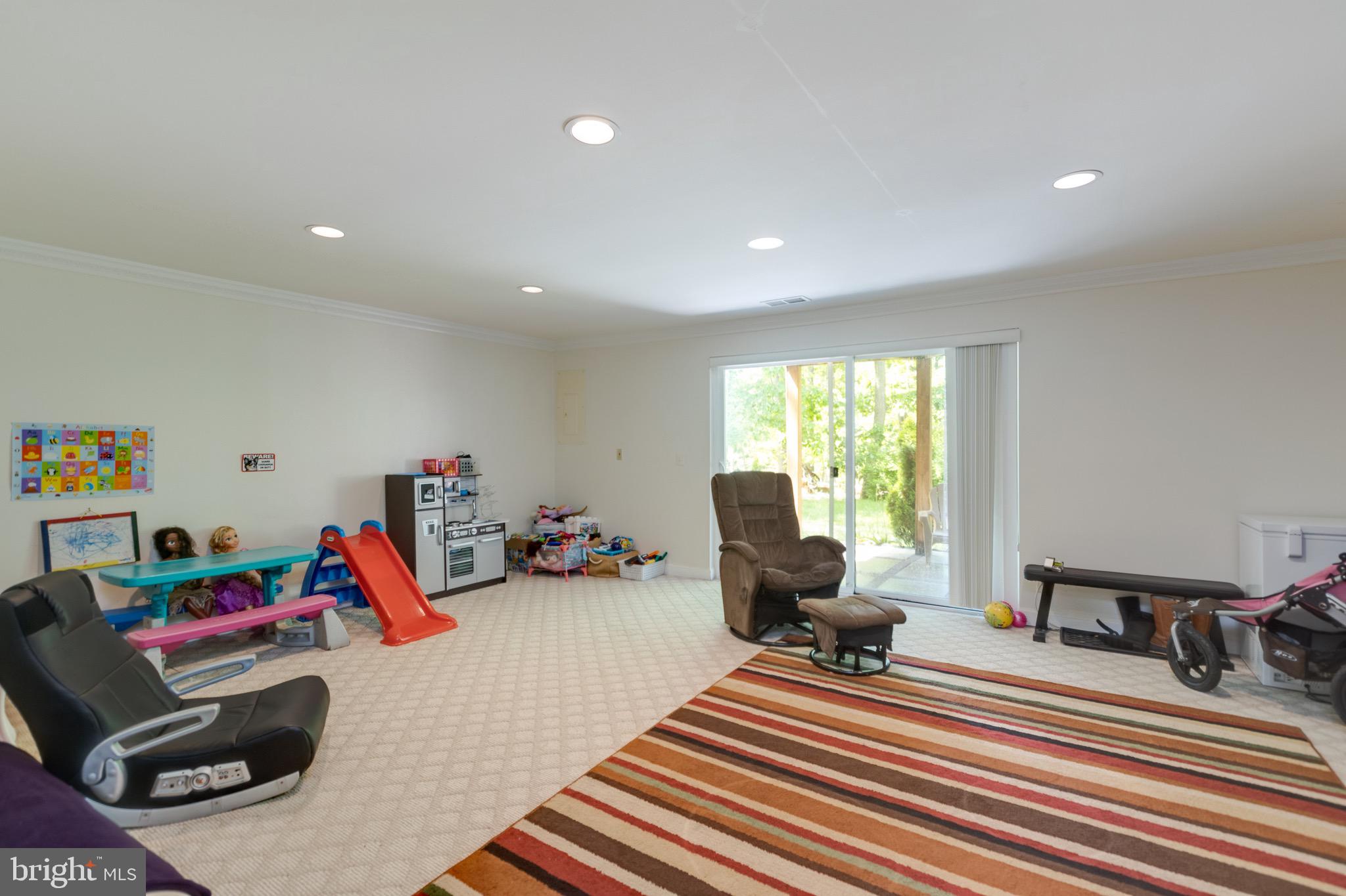 TYSONS TOWNES - Residential Lease