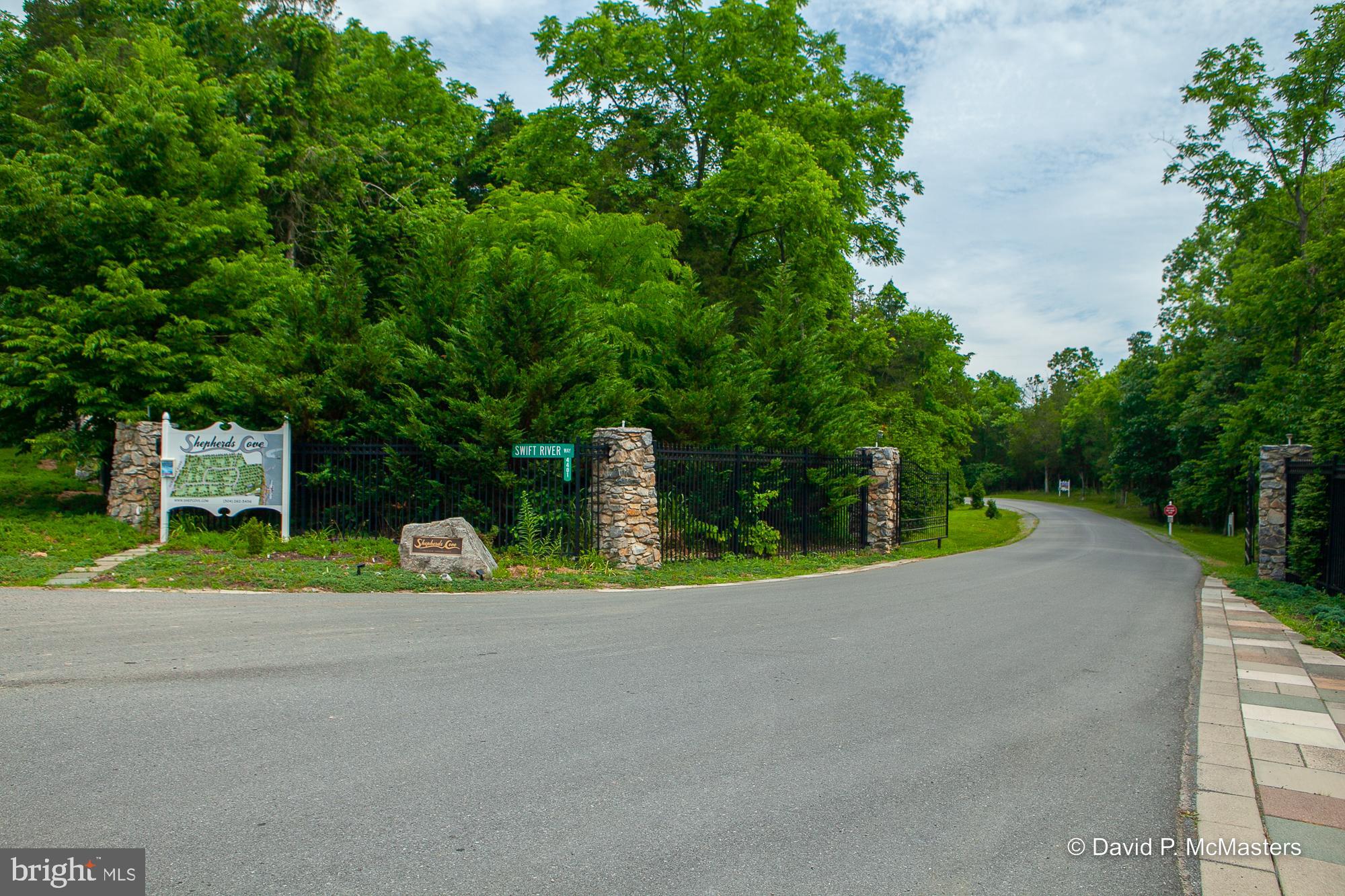 SHEPHERDS COVE - Land