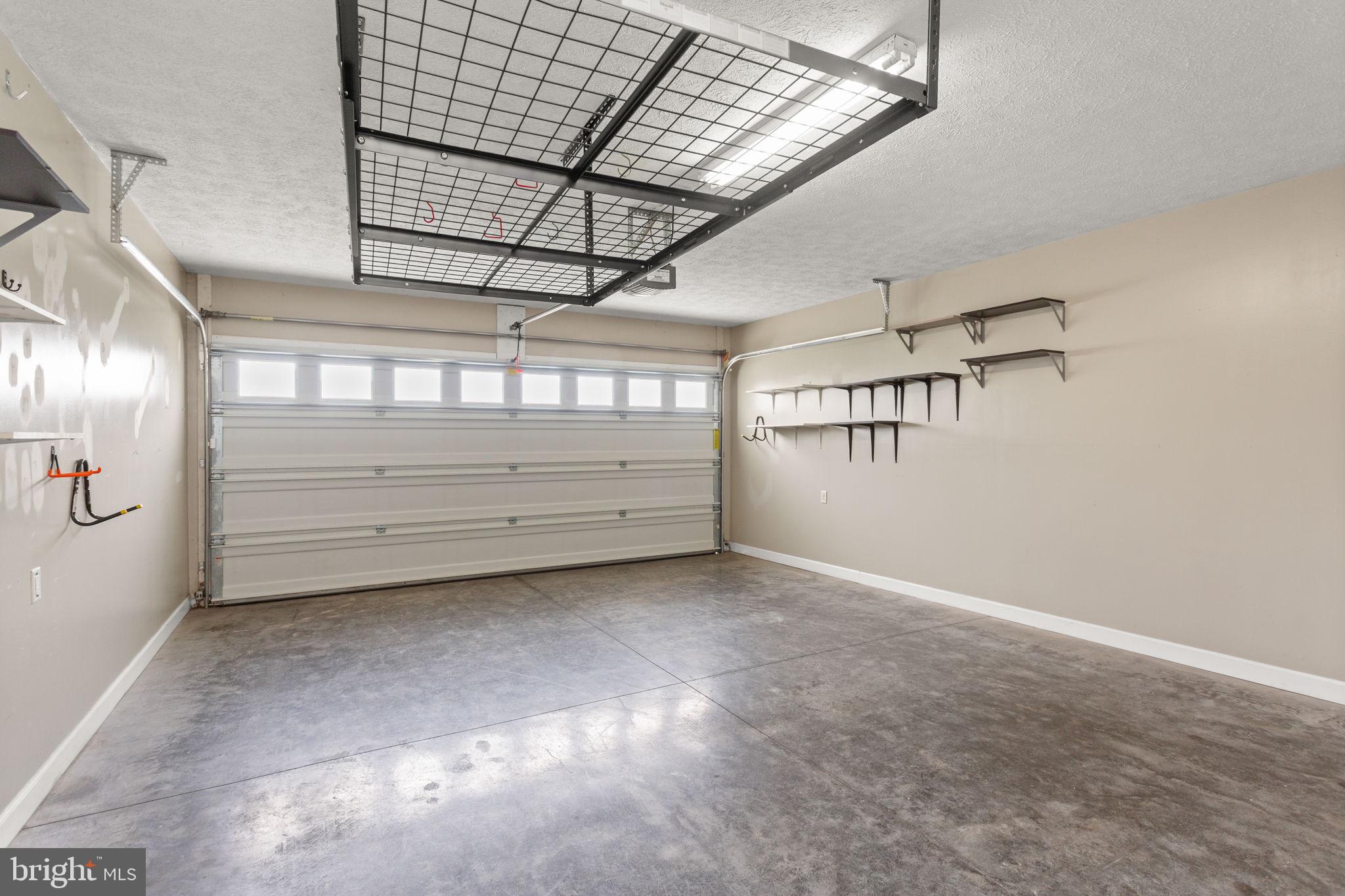 RUSTIC KNOLL - Residential