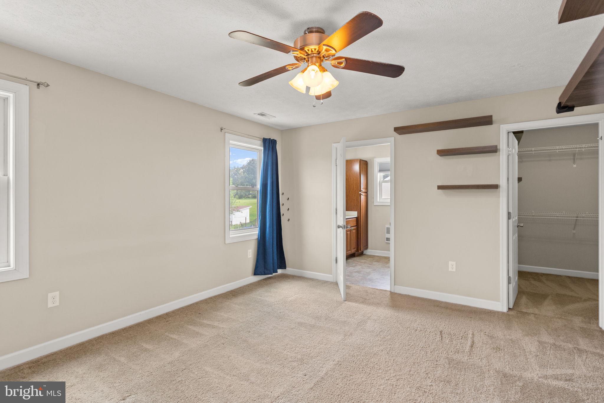 RUSTIC KNOLL - Residential