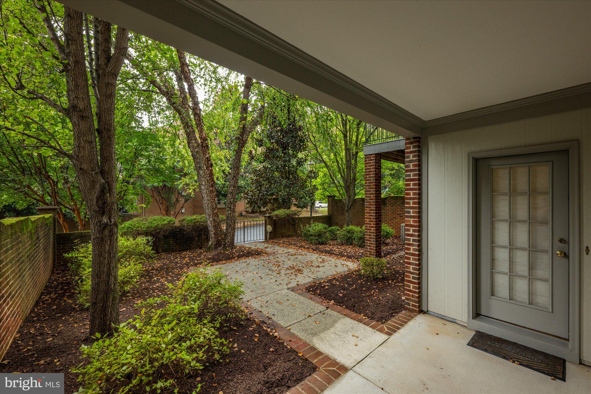 RIVER FALLS - Residential
