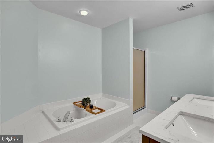 WATERFORD GREENE - Residential