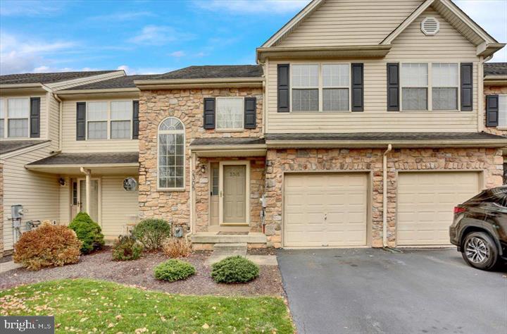 WATERFORD GREENE - Residential
