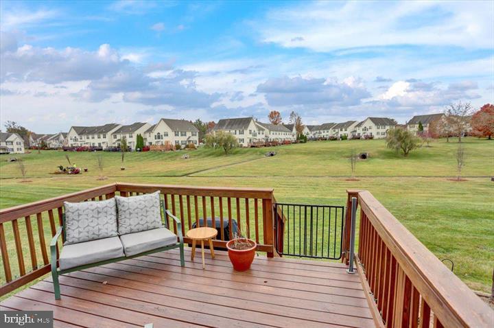 WATERFORD GREENE - Residential