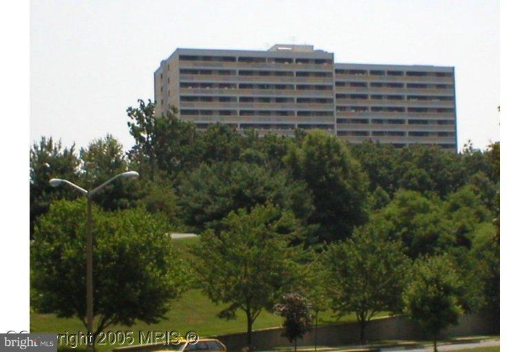 ALEXANDRIA KNOLLS - Residential Lease