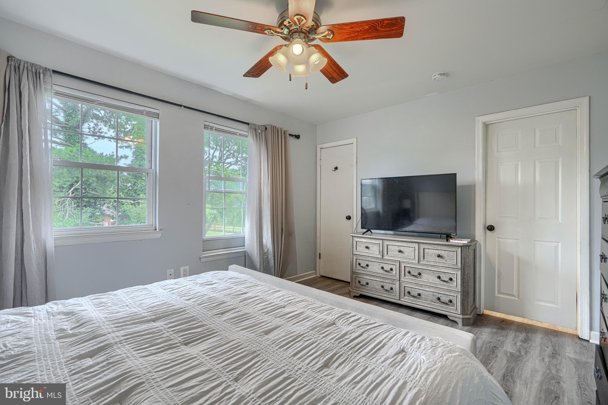 WOODSDALE MANOR - Residential
