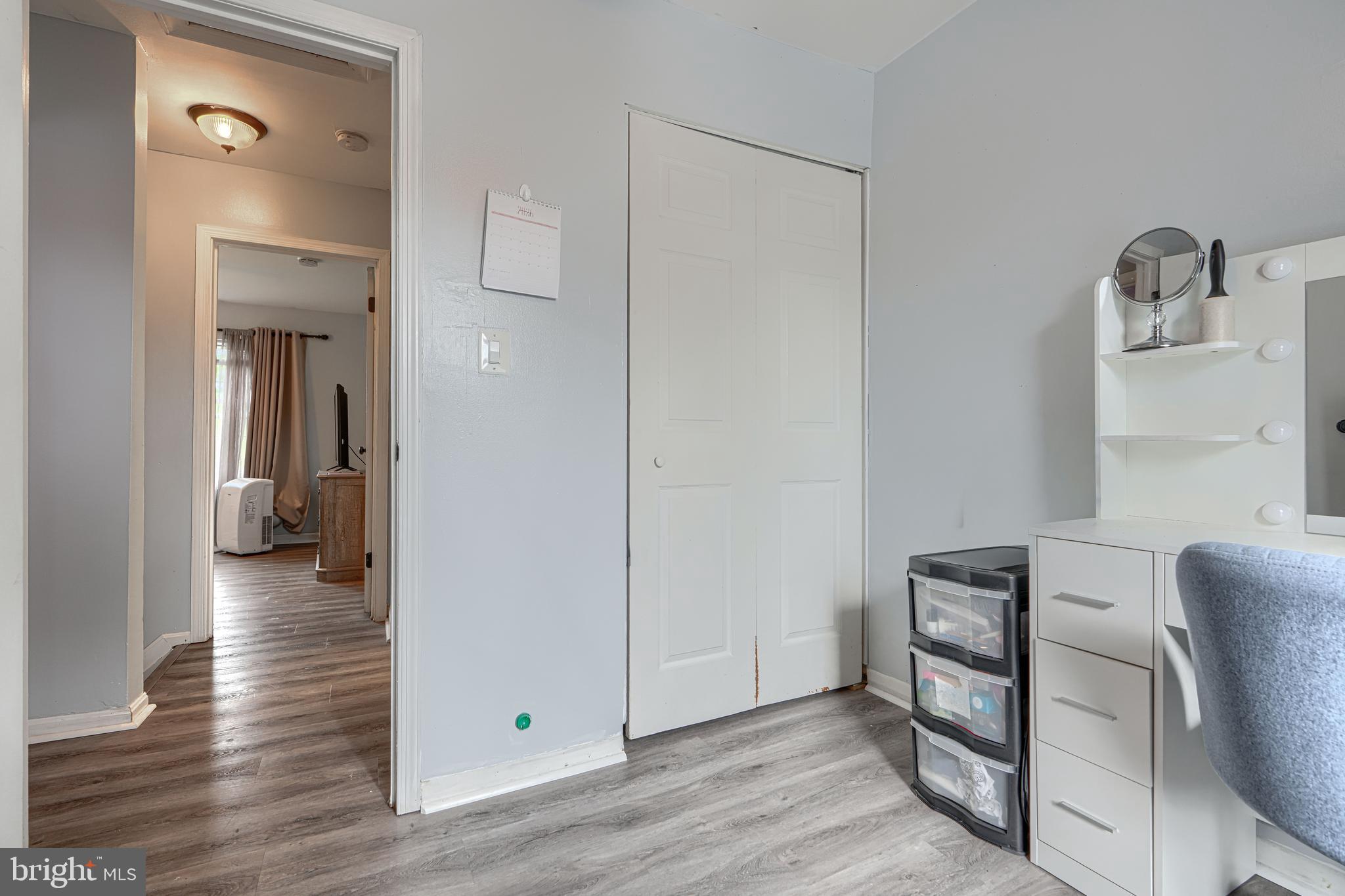 WOODSDALE MANOR - Residential