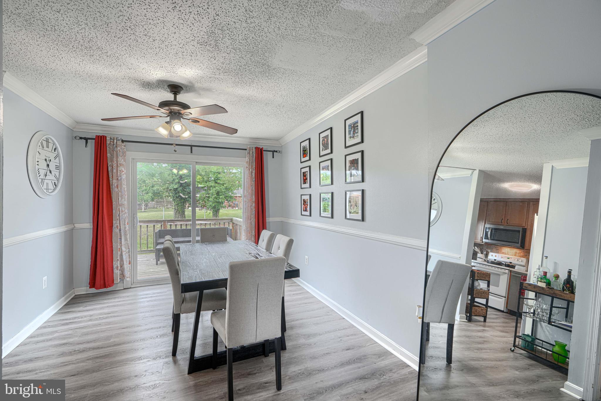 WOODSDALE MANOR - Residential