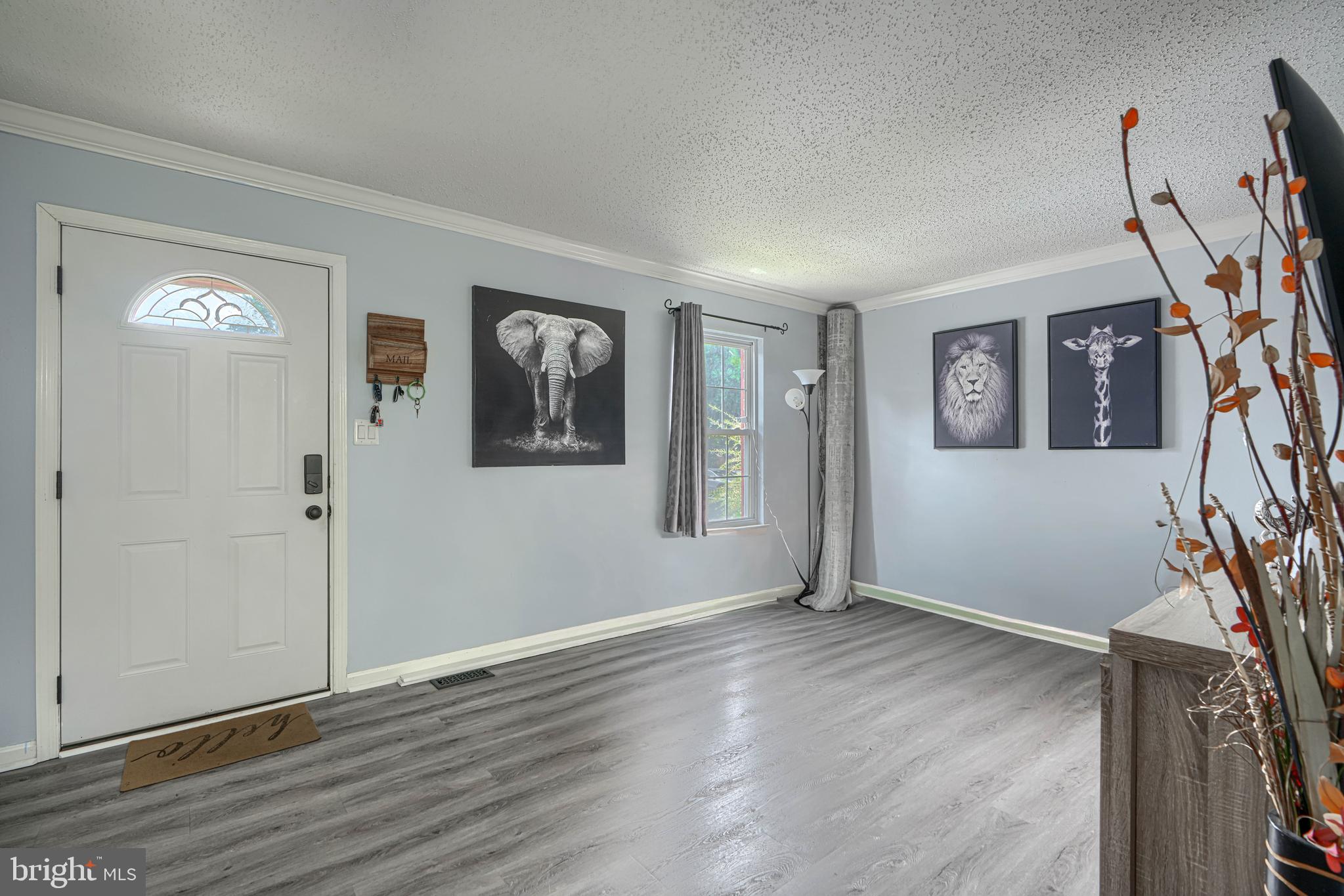 WOODSDALE MANOR - Residential