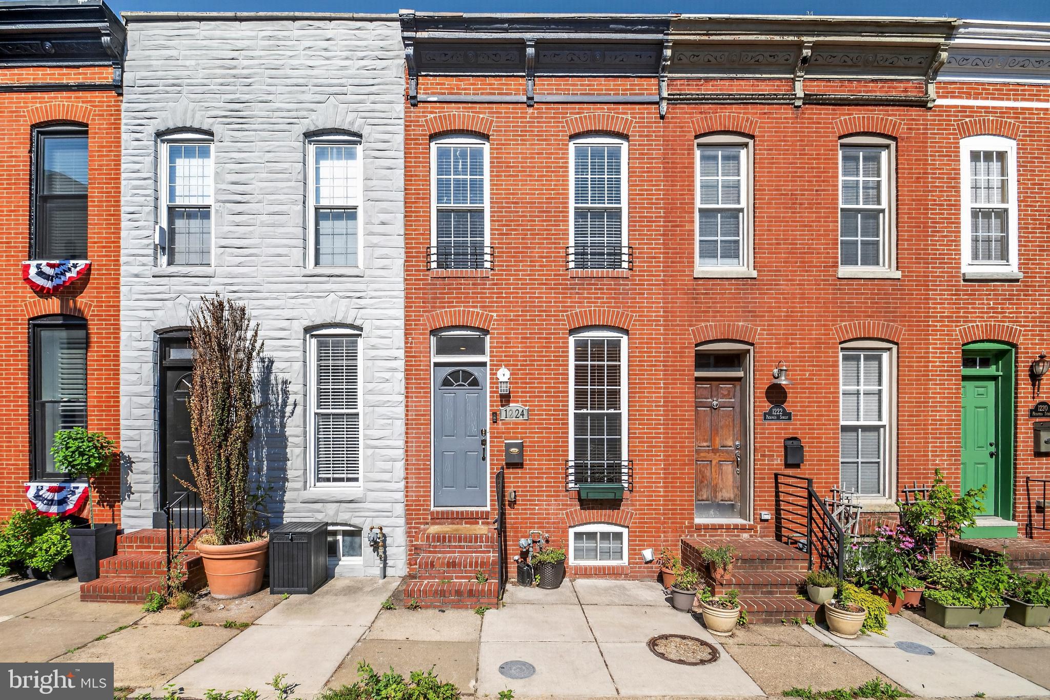 Beautiful, updated turn key property in an extremely convenient location in the heart of Federal Hill WITH A PRIVATE PARKING PAD! Offering 2 Bedrooms and 2 Full Bathrooms with a Roof Top Deck, and finished basement. The main level features beautiful hardwood flooring throughout, a gourmet kitchen, family room with exposed brick, and a separate dining area and den. Upstairs both Bedrooms have their own private full Bathroom. This level also provides access to the back roof deck. The finished basement offers a laundry area, utilities, and perfect space for extra storage. This property won't last long - Schedule your private showing today!!