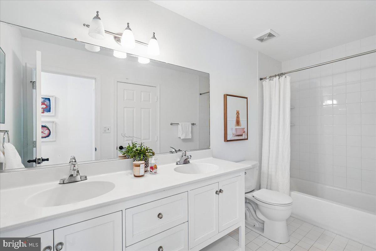 CHRISLAND ANNAPOLIS COVE - Residential
