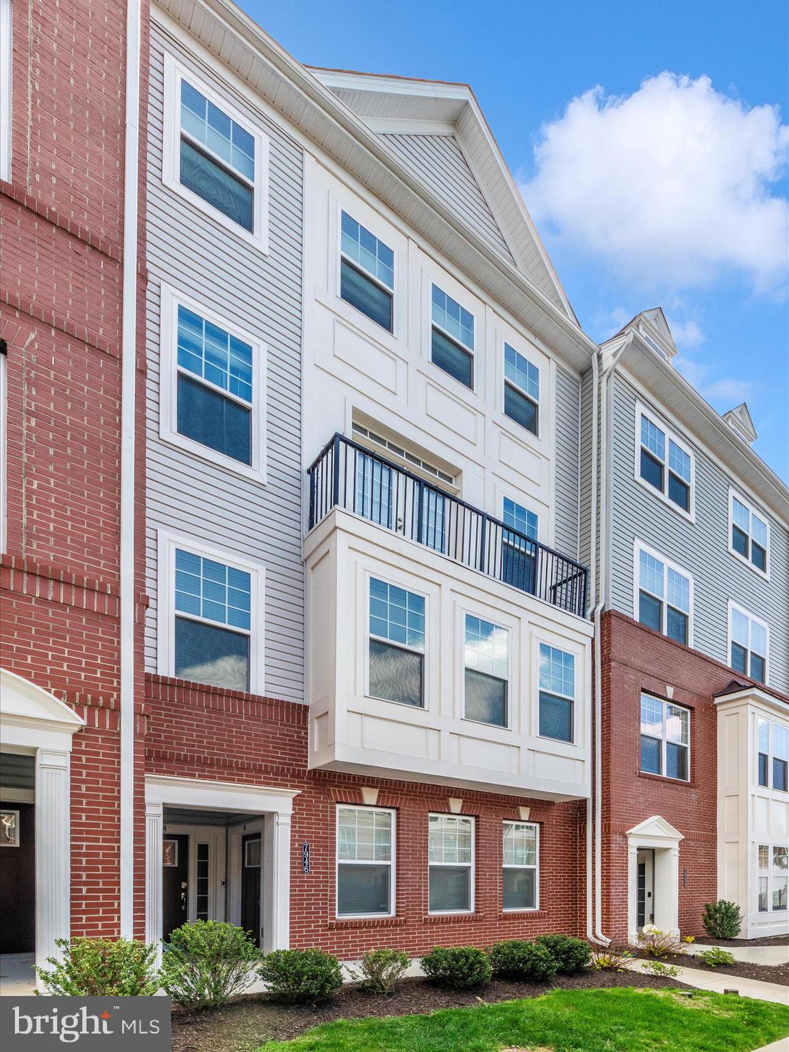 BLUE STREAM - Residential