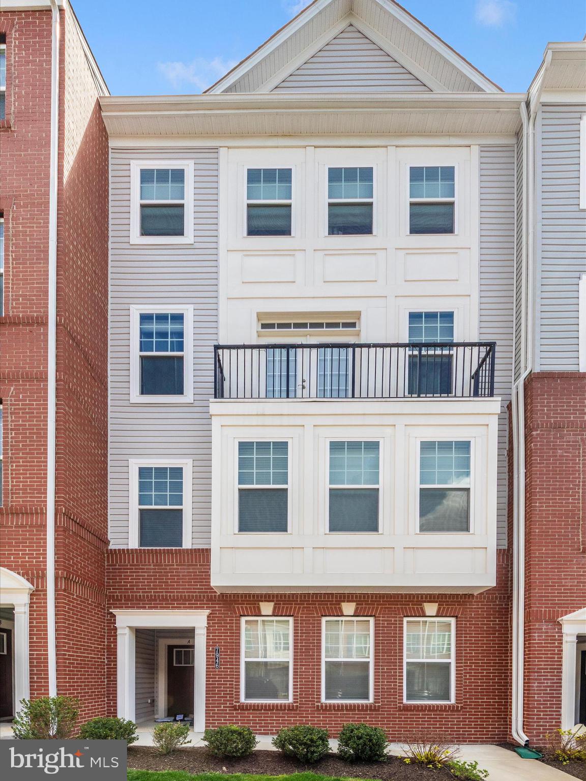 BLUE STREAM - Residential