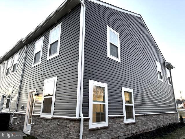 TOWNES AT TEVIS - Residential Lease