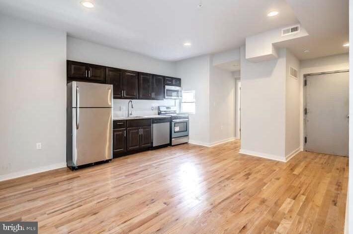 LOWER MOYAMENSING - Residential Lease