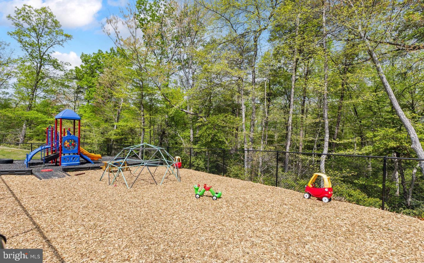 THE WOODS AT MYRTLE POINT - Residential