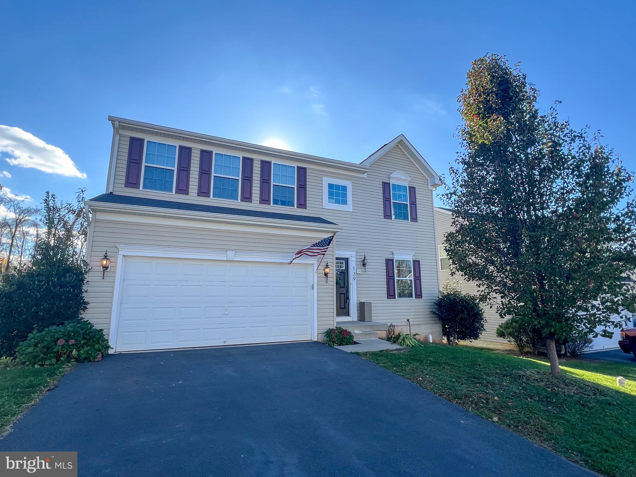 ELIZABETH'S CROSSING - Residential