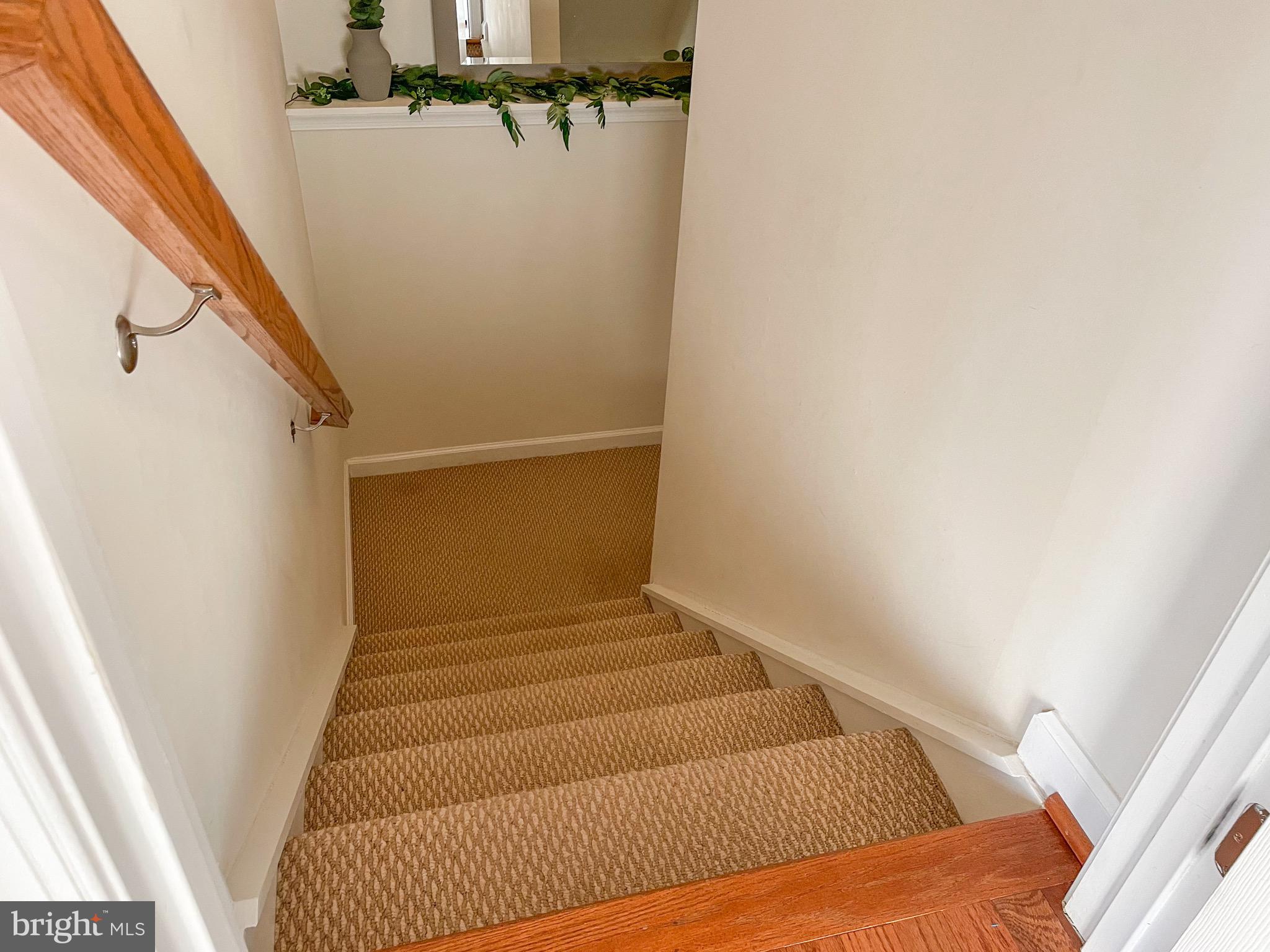 ELIZABETH'S CROSSING - Residential