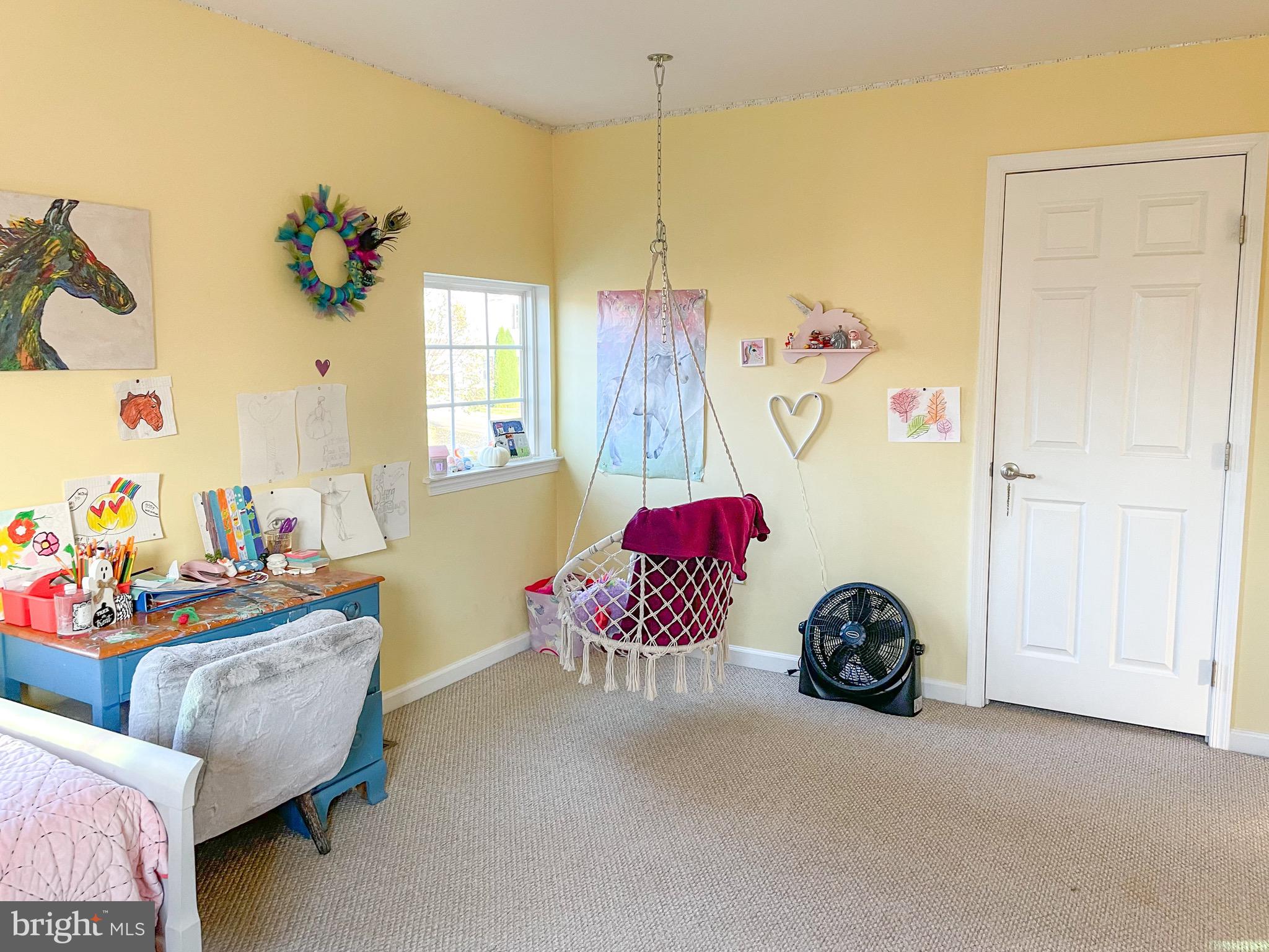 ELIZABETH'S CROSSING - Residential