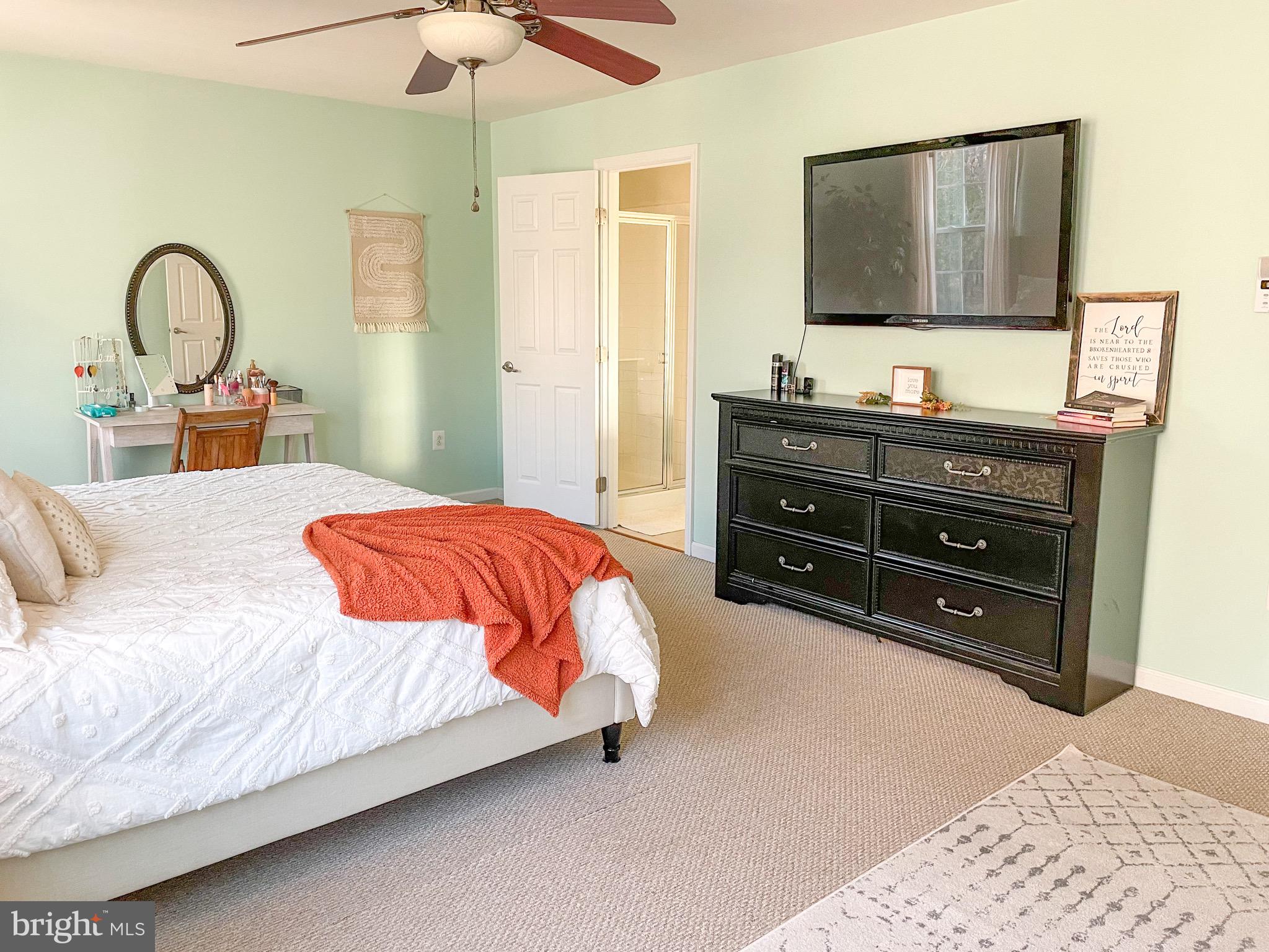 ELIZABETH'S CROSSING - Residential