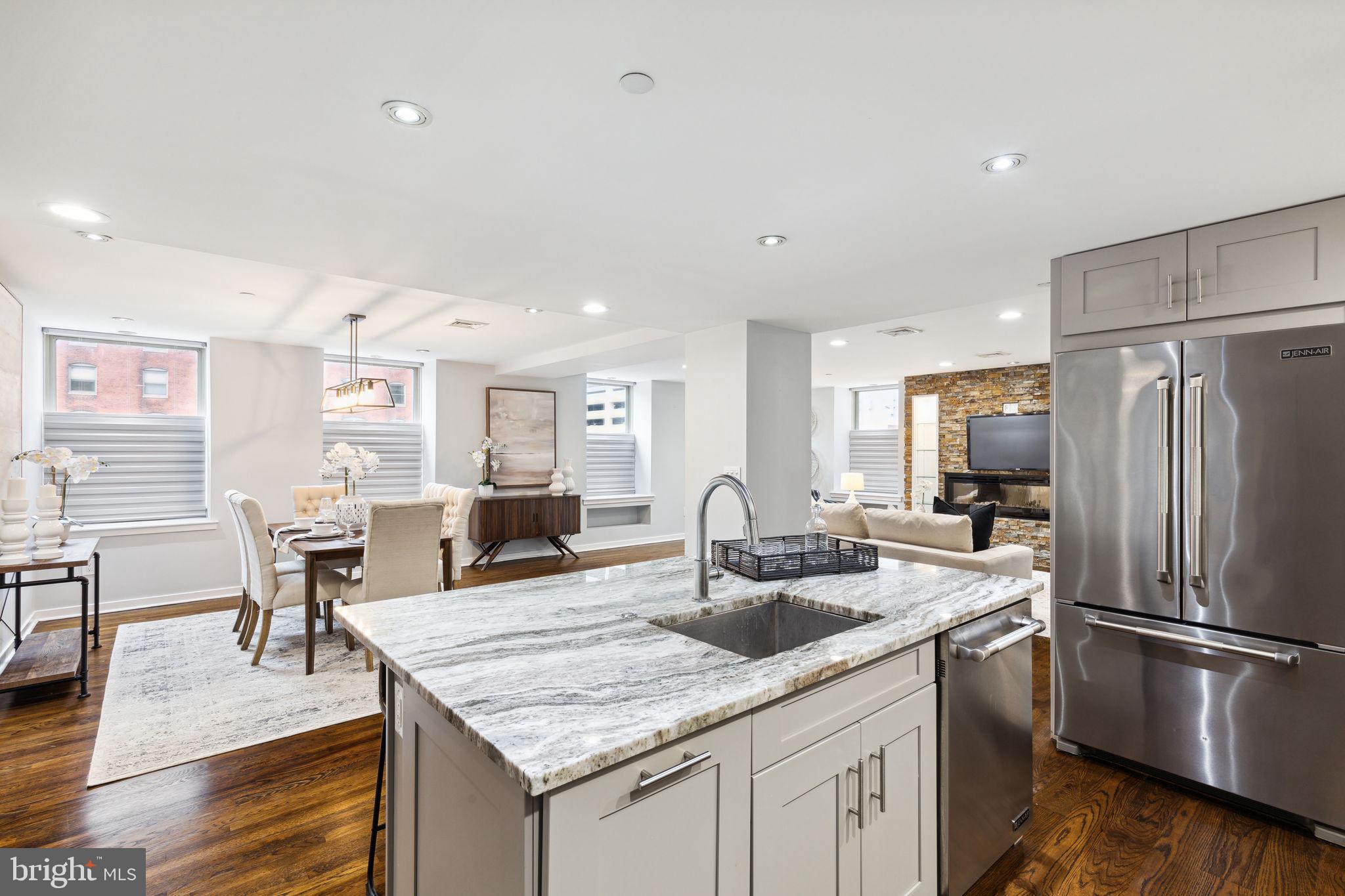 RITTENHOUSE SQUARE - Residential