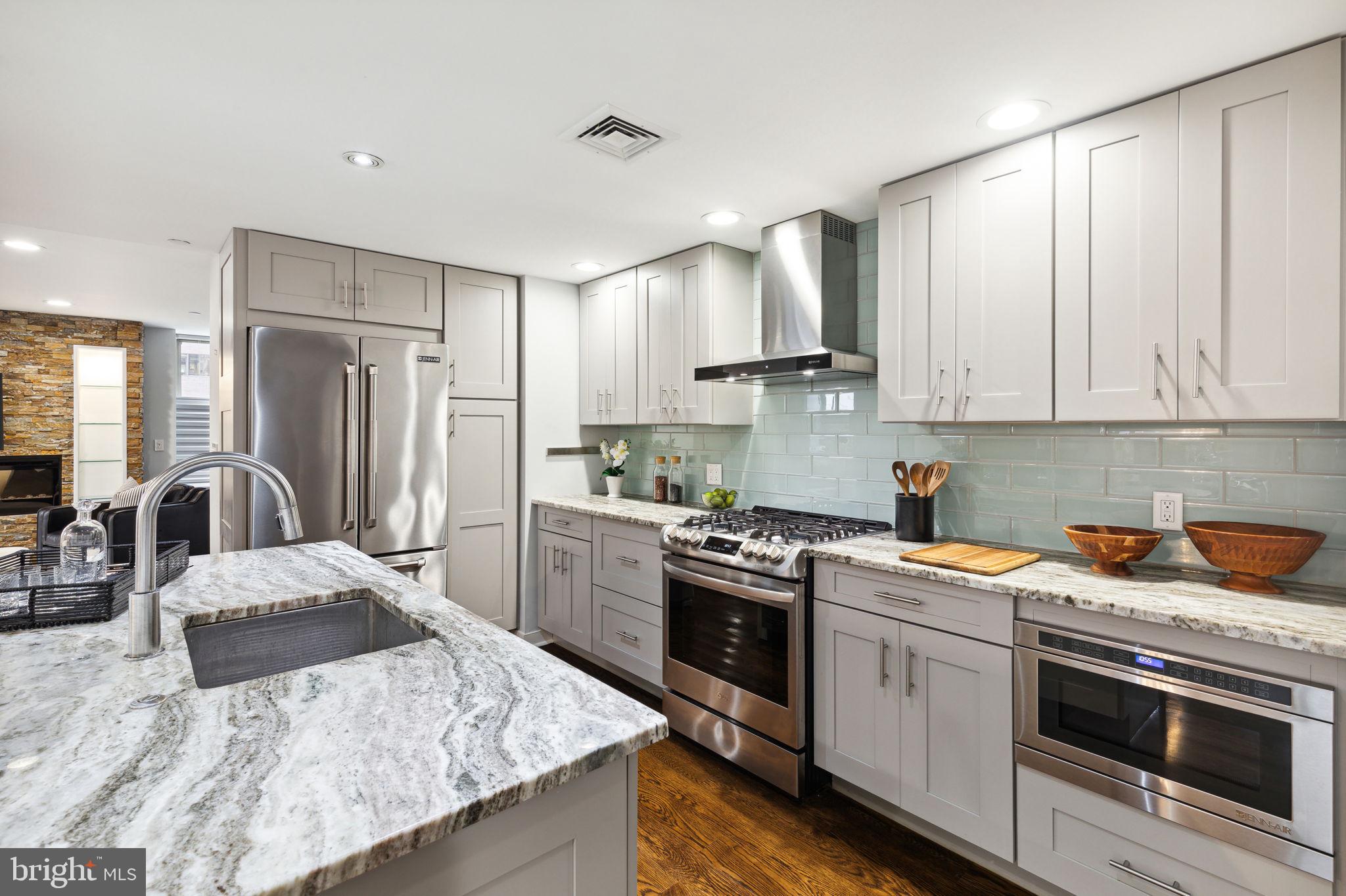 RITTENHOUSE SQUARE - Residential