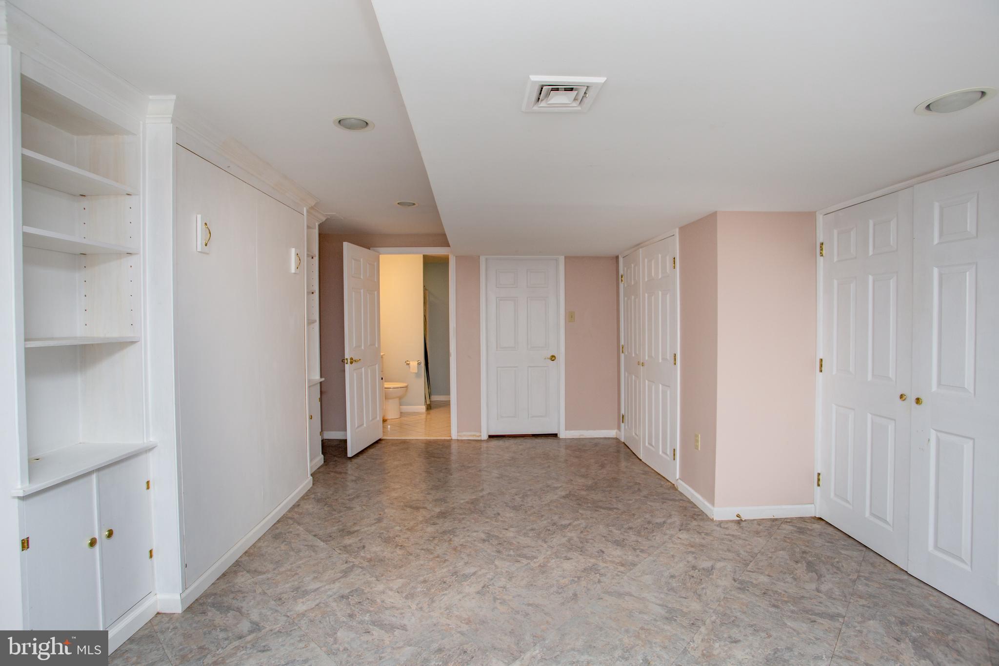 DOYLESTOWN HUNT - Residential