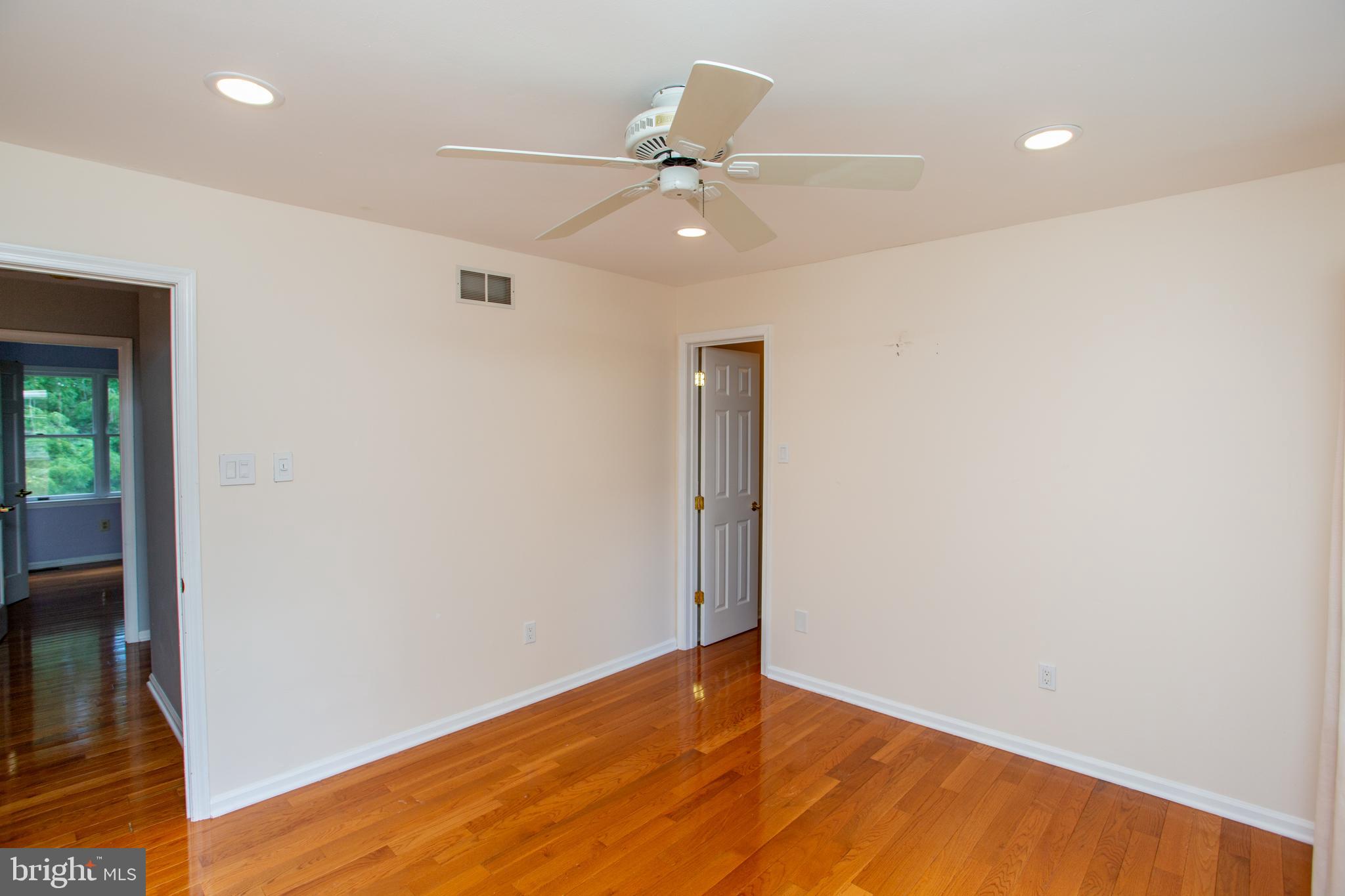 DOYLESTOWN HUNT - Residential