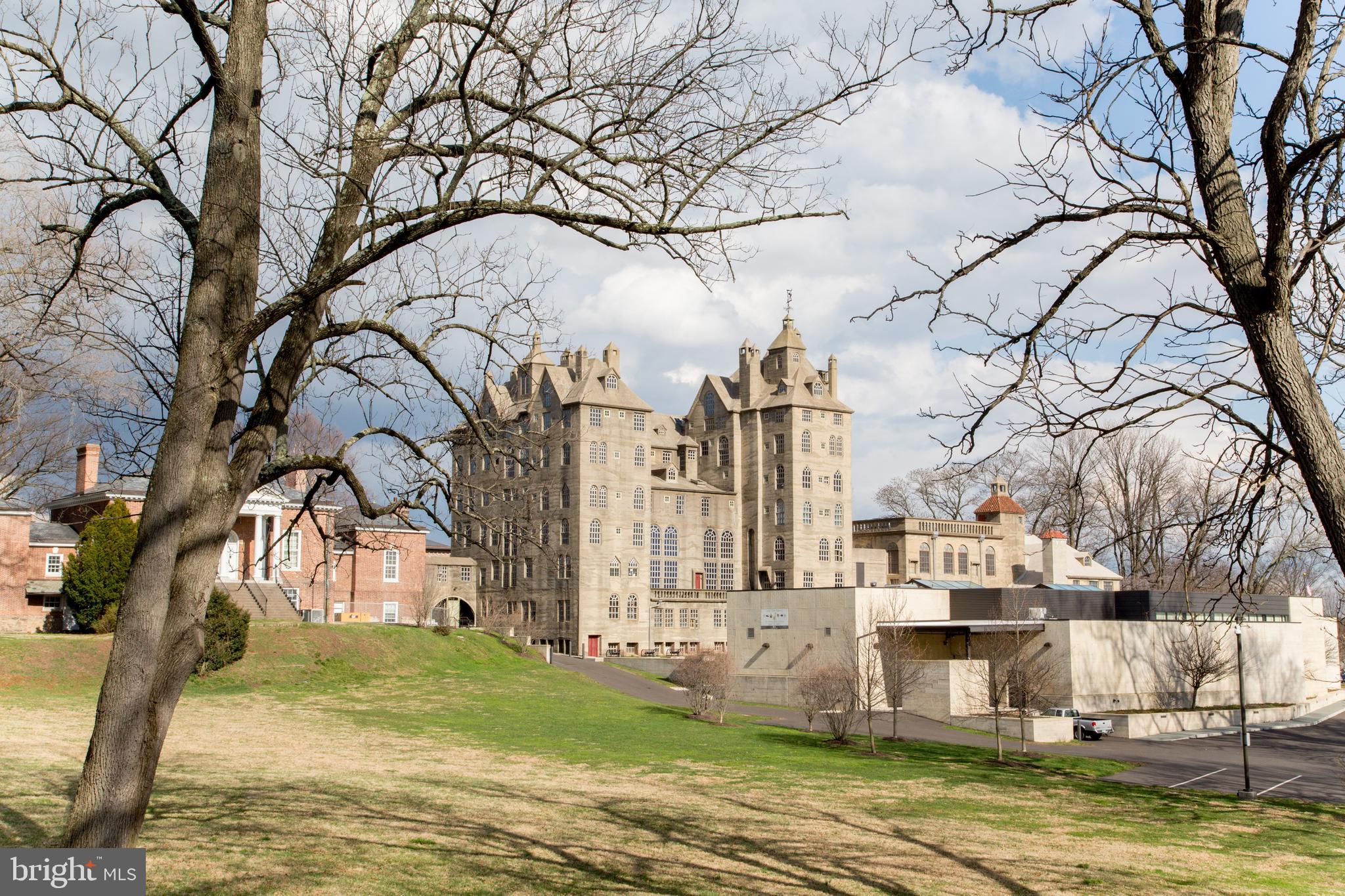 DOYLESTOWN HUNT - Residential