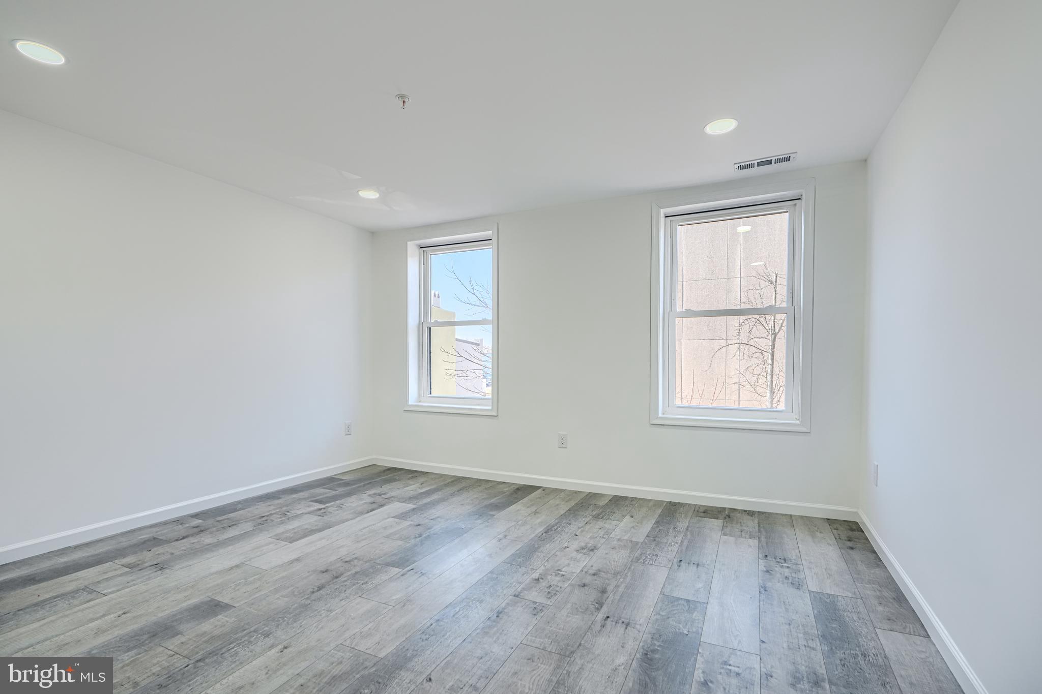 HOLLINS MARKET - Commercial Sale
