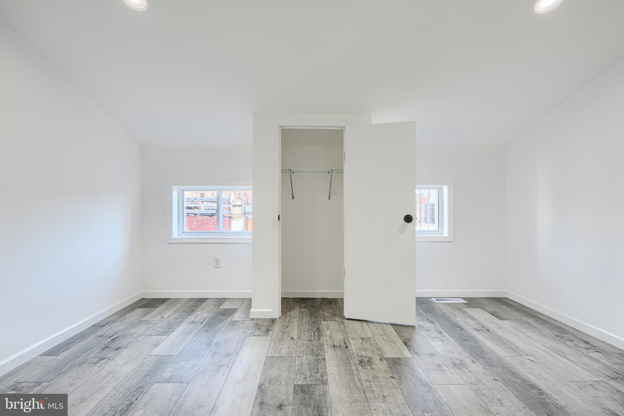 HOLLINS MARKET - Commercial Sale