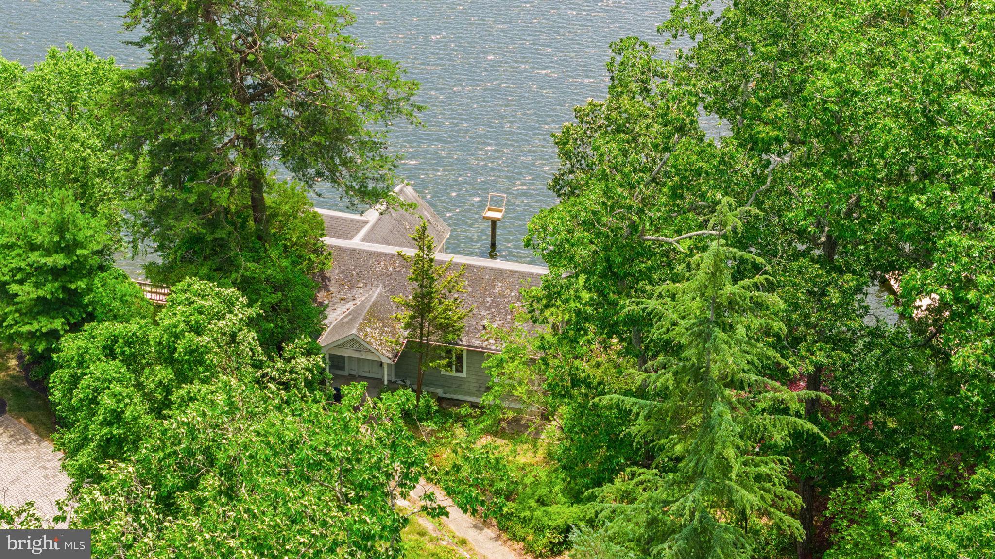 MAGOTHY BEACH - Residential