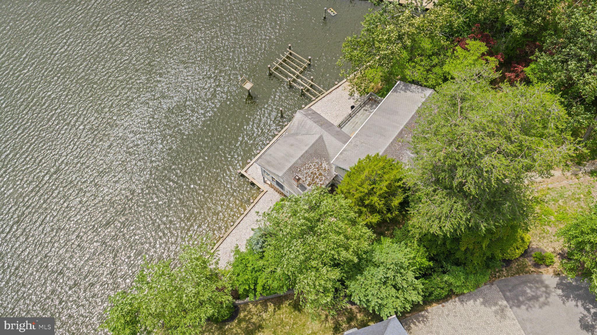 MAGOTHY BEACH - Residential