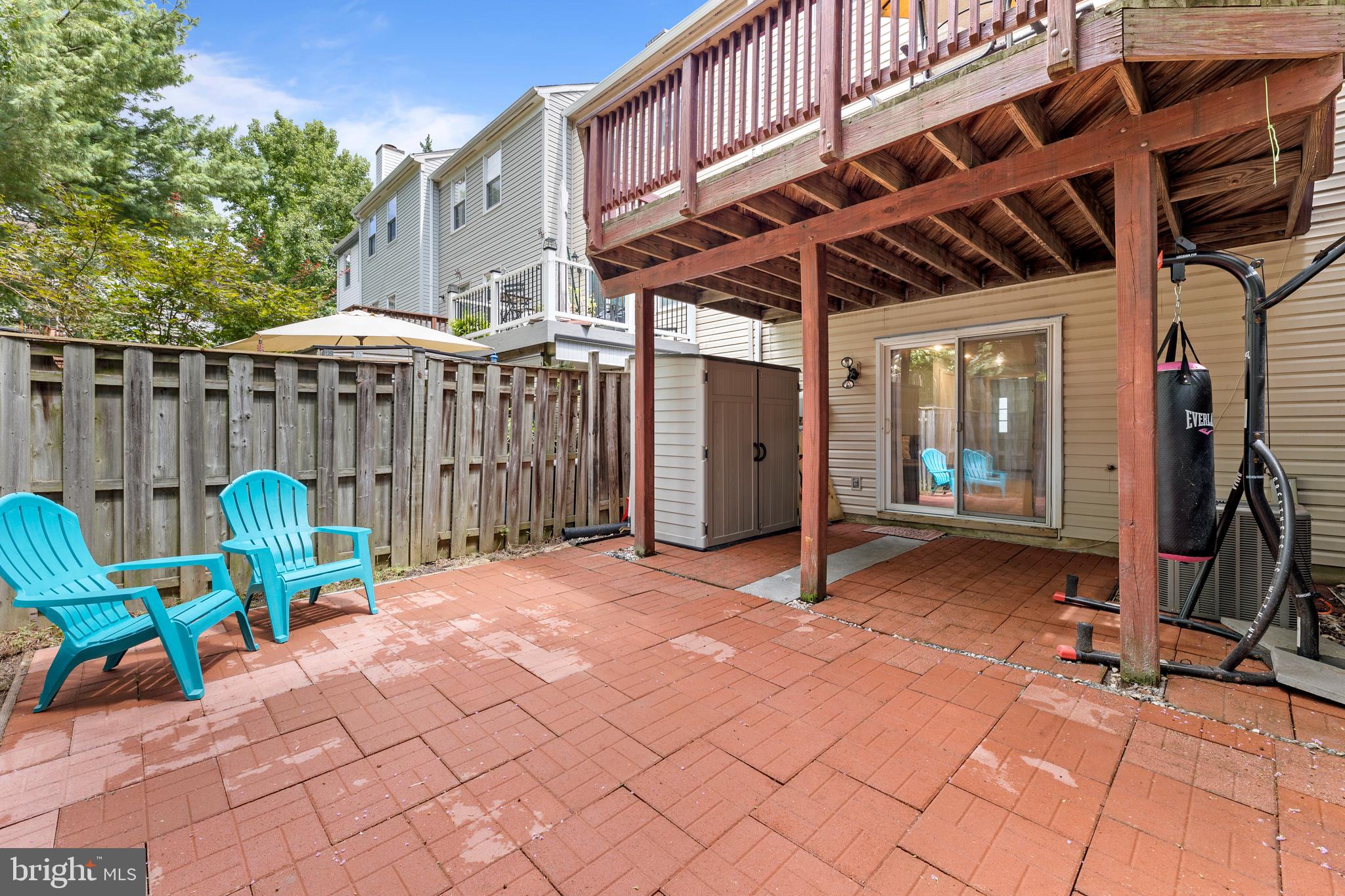 SINGLETONS GROVE - Residential Lease