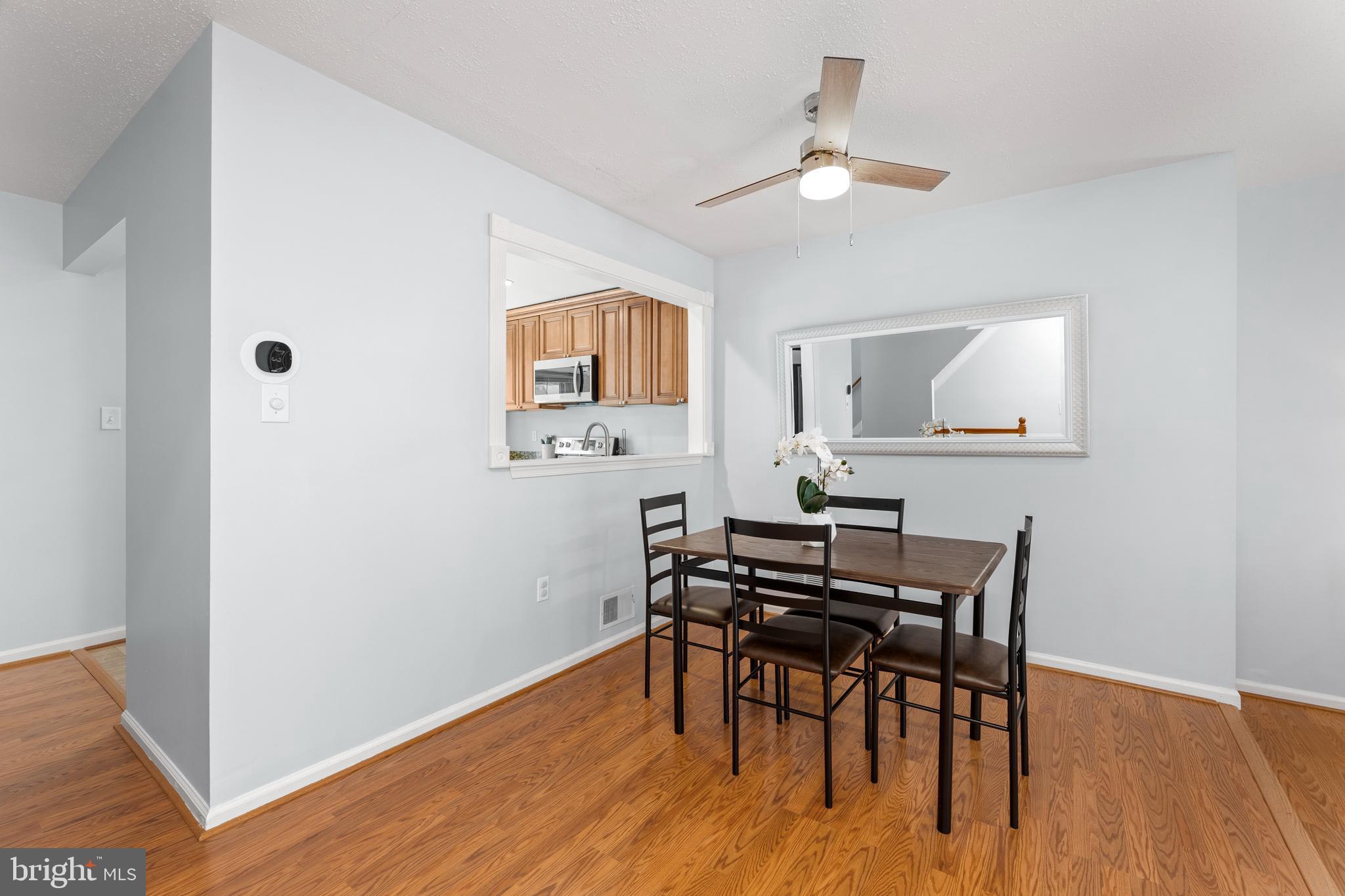 SINGLETONS GROVE - Residential Lease
